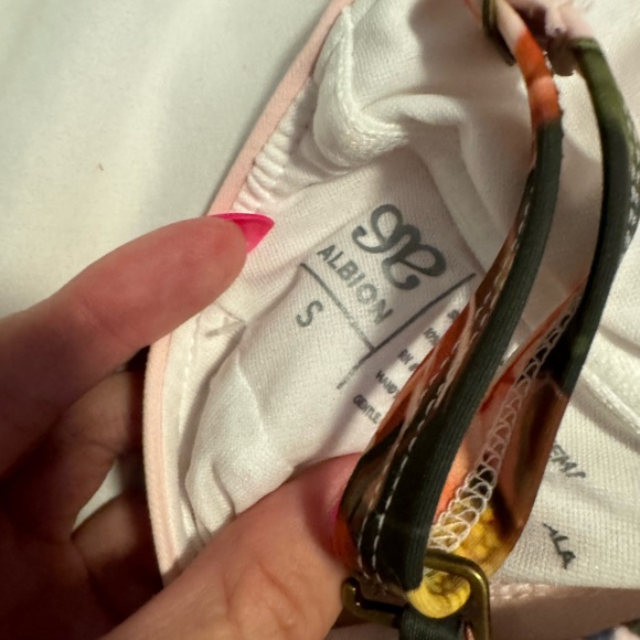 Albion Fit bikini top and high waisted bottoms - Picture 3 of 4